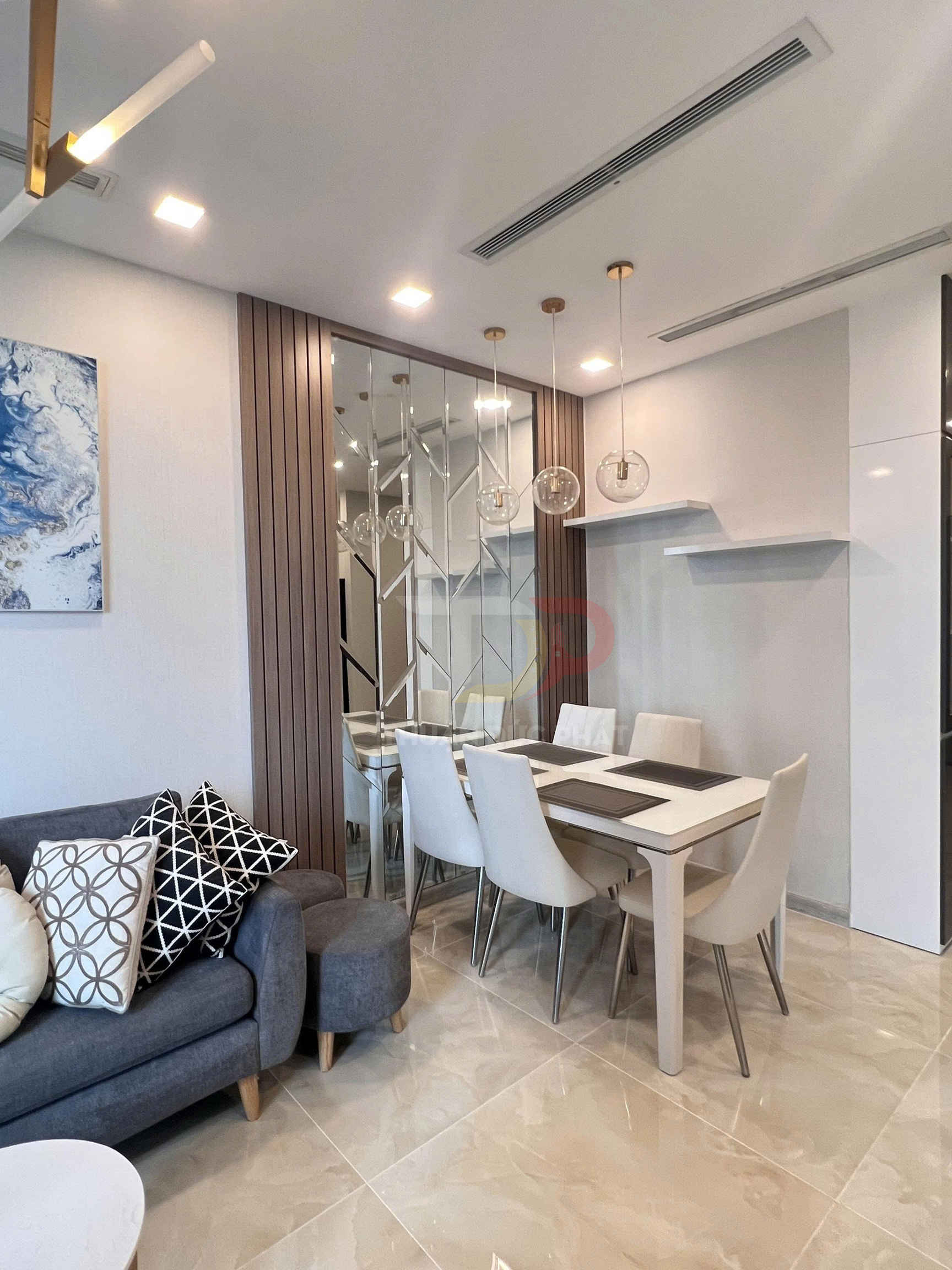 Bán Căn Hộ Vinhomes Golden River 2 Phòng Ngủ Tòa Aqua 2 Trực Diện Sông Sài Gòn