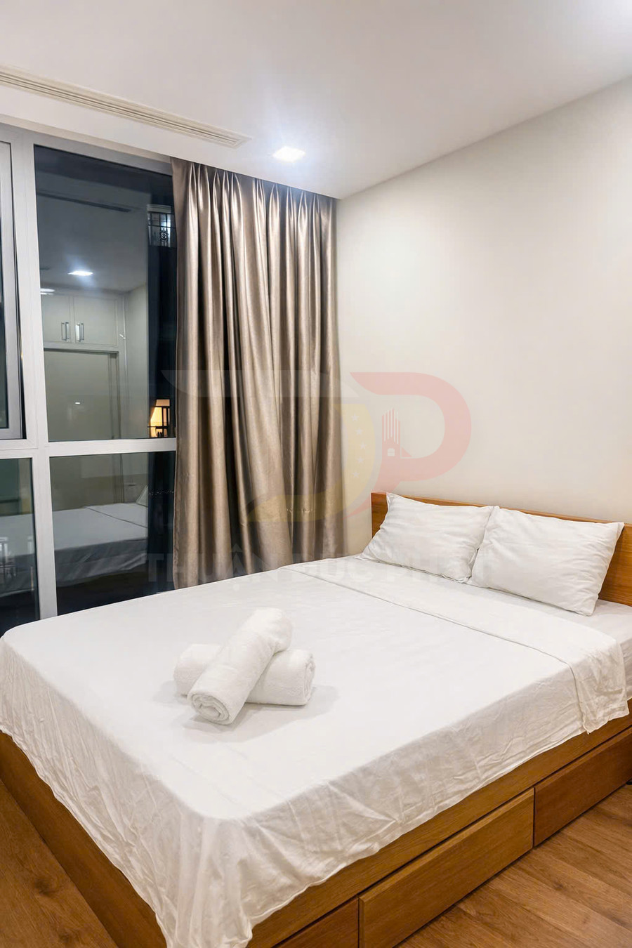 Bán căn hộ ba phòng ngủ Park 2 Vinhomes Central Park diện tích 115,4 mét vuông giá 14,9 tỷ đồng