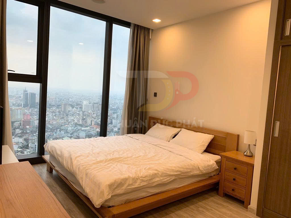 Cho thuê căn hộ Vinhomes Golden River Aqua 2 full nội thất 3 phòng ngủ view thành phố TCV giá 42 triệu bao thuế