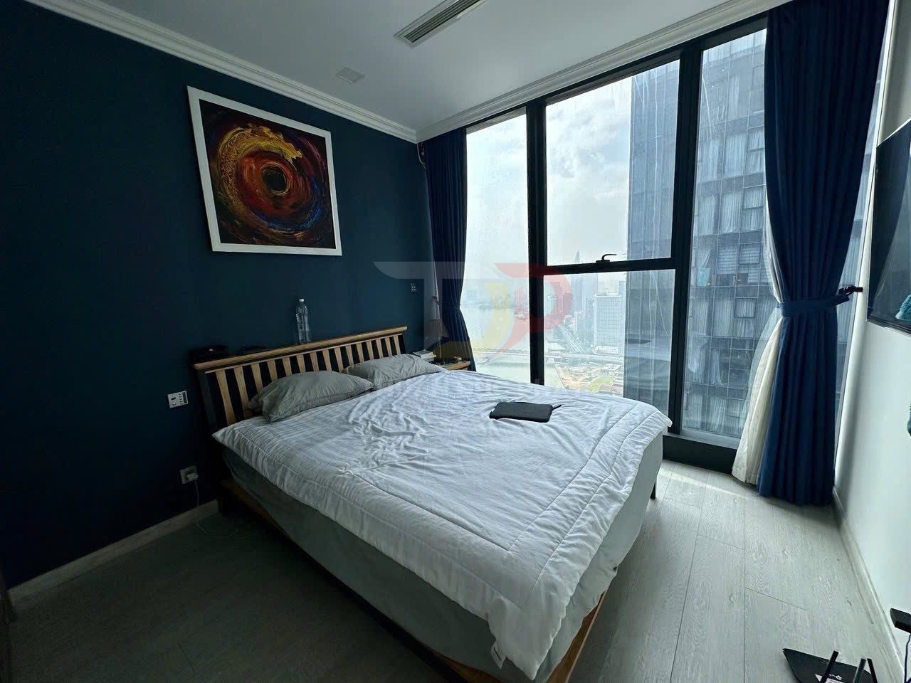 Cho Thuê Và Bán Căn Hộ 2 Phòng Ngủ Vinhomes Golden River Aqua 1 View Bitexco Nội Thất Full Giá Tốt Nhất Thị Trường