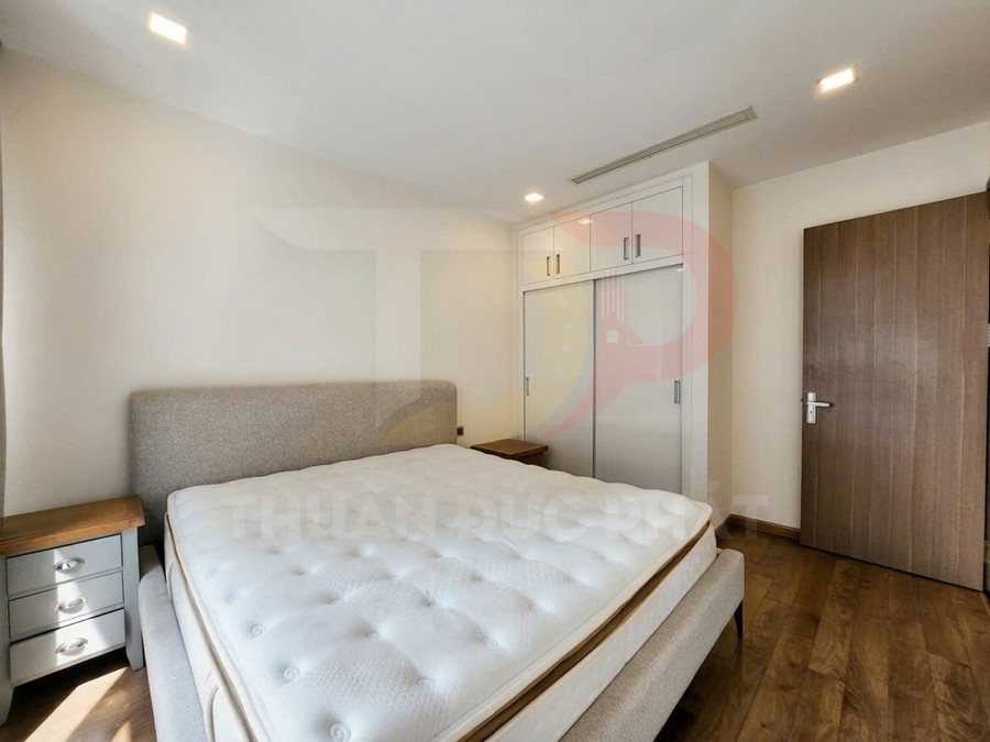 Bán căn hộ Park 4 Vinhomes Central Park 3 phòng ngủ cộng 1, diện tích 117 mét vuông, giá 17,8 tỷ đồng trọn gói