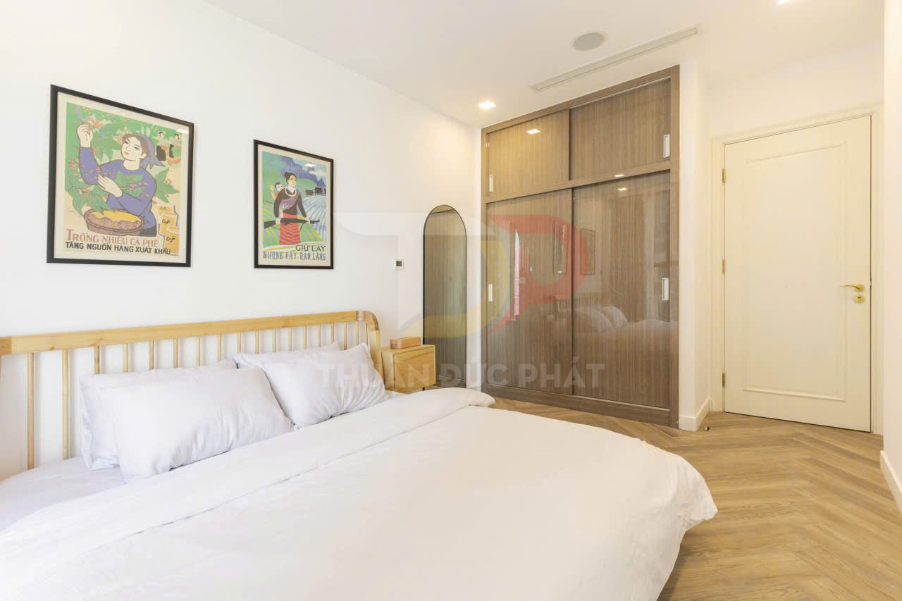 Bán căn hộ một phòng ngủ Aqua 1 Vinhomes Golden River 50,6 mét vuông full nội thất, sổ hồng, giá chốt 9,8 tỷ
