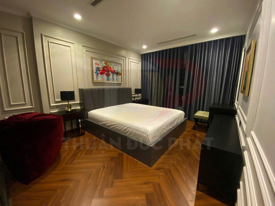 Bán Căn Hộ Ba Phòng Ngủ Tòa Landmark 3 Khu Đô Thị Vinhomes Central Park Diện Tích 126 Mét Vuông Sổ Hồng Chính Chủ