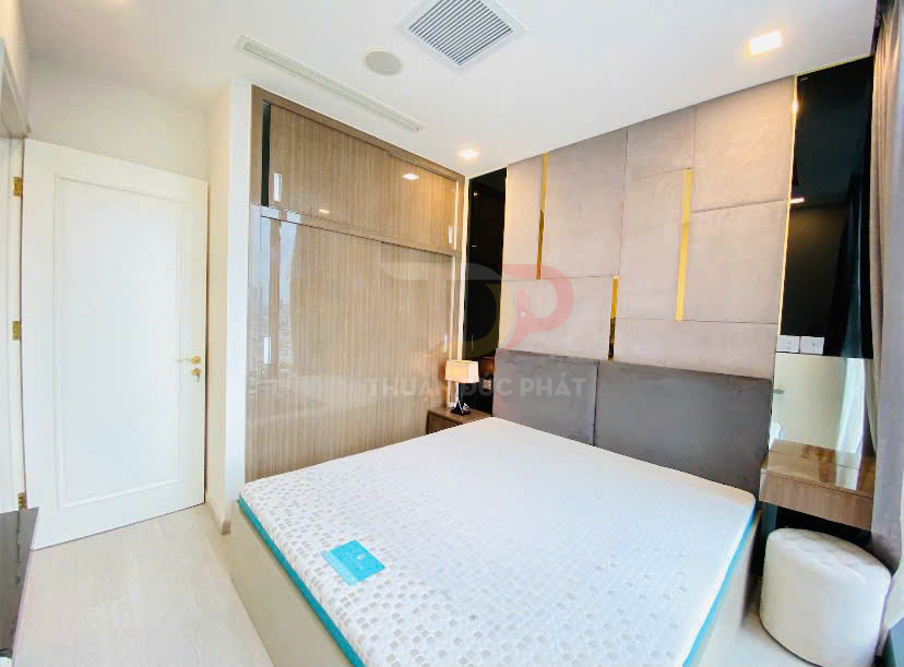 Bán căn hộ Vinhomes Golden River Aqua 4 một phòng ngủ full nội thất view sông và Landmark 81 trực diện
