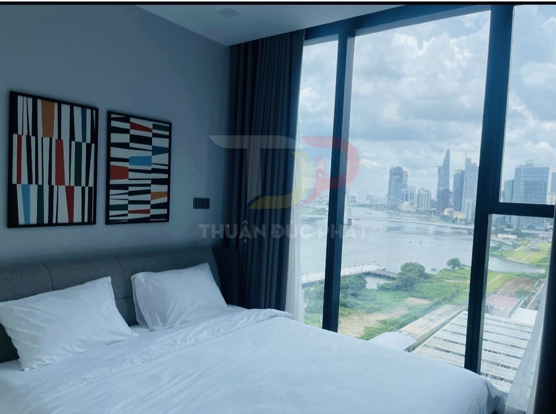 Bán căn hộ Vinhomes Golden River Aqua 4 view sông Bitexco full nội thất 2 phòng ngủ diện tích 79.3m2 giá 28 tỷ có sổ hồng