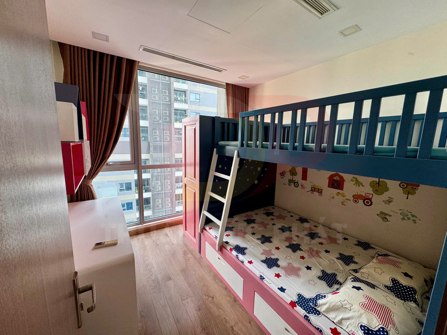 Cho thuê căn hộ 2 phòng ngủ Vinhomes Central Park Park 6 diện tích 85 mét vuông giá 27 triệu net