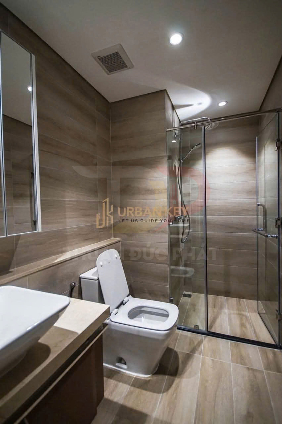 Cho thuê căn hộ Aqua 3 Vinhomes Golden River 90 mét vuông, 2 phòng ngủ, giá 40 triệu đồng