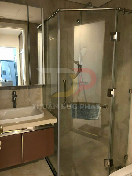 Cho Thuê Căn Hộ Vinhomes Golden River Lux 6 Diện Tích 77,6 Mét Vuông Hai Phòng Ngủ Nội Thất Đầy Đủ Giá 30 Triệu Đồng Một Tháng