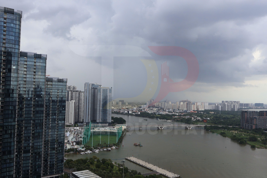 Thuê căn hộ hai phòng ngủ Grand Marina Sài Gòn tòa Sea, diện tích từ 80 đến 100 mét vuông, giá 100 triệu đồng mỗi tháng