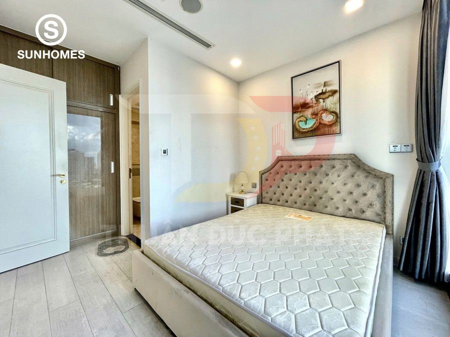 Cho thuê căn hộ Vinhomes Golden River Aqua 4 căn A4 view sông Sài Gòn full nội thất giá 28 triệu dọn vào ở ngay