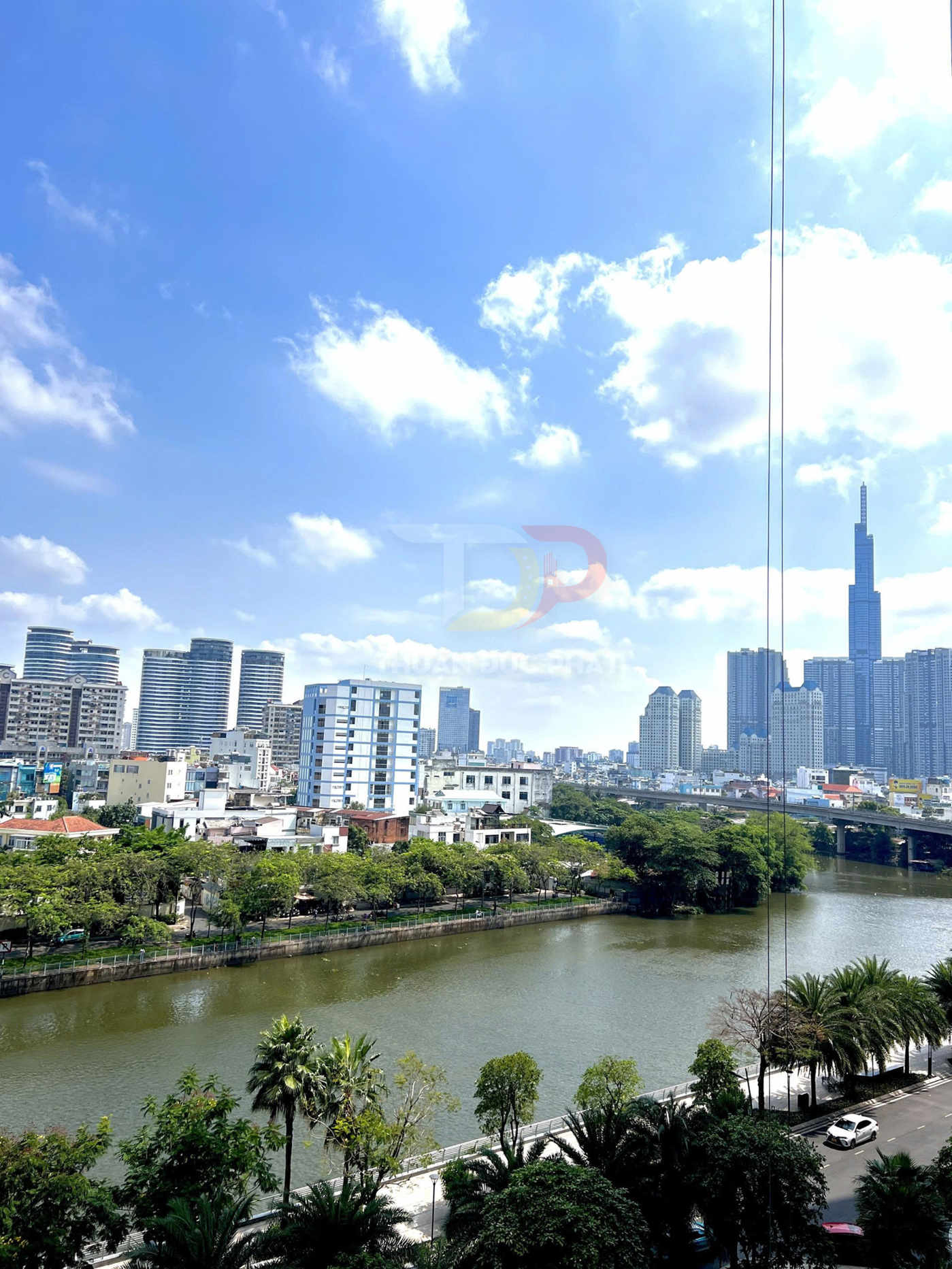 Bán Căn Hộ Aqua 1 Vinhomes Golden River 2 Phòng Ngủ 83,2 Mét Vuông Full Nội Thất View Nội Khu Xéo Sông Landmark 81 Giá 19 Tỷ