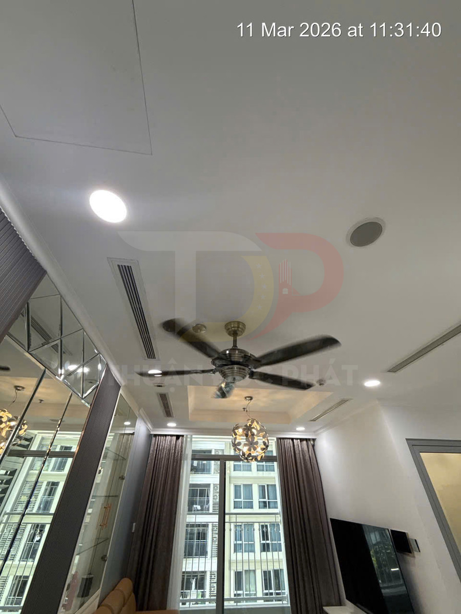 Bán Căn Hộ Hai Phòng Ngủ Tòa Landmark 6 Vinhomes Central Park Diện Tích 79.1 Mét Vuông Giá 11.5 Tỷ Đồng Đã Có Sổ Hồng