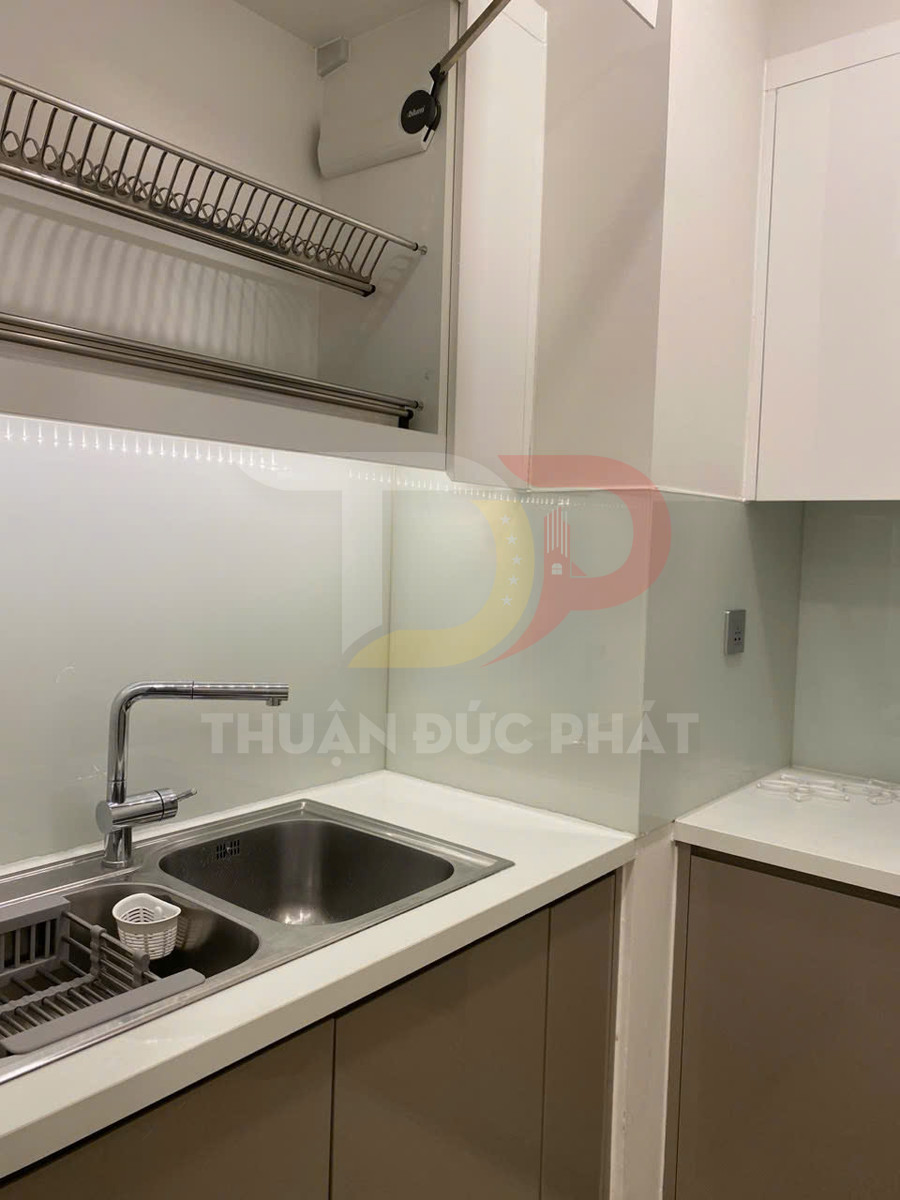 Cho thuê căn hộ Vinhomes Golden River Aqua 1 đầy đủ nội thất, 1 phòng ngủ view thành phố – lựa chọn lý tưởng tại trung tâm Quận 1