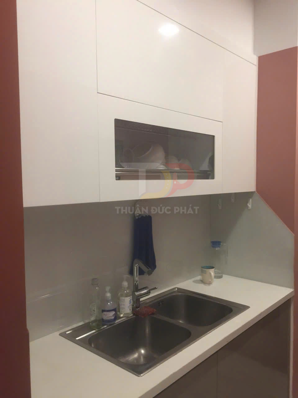 Bán căn hộ Vinhomes Golden River Aqua 1 full nội thất view xéo sông nội khu giá tốt đang có hợp đồng thuê 30 triệu mỗi tháng