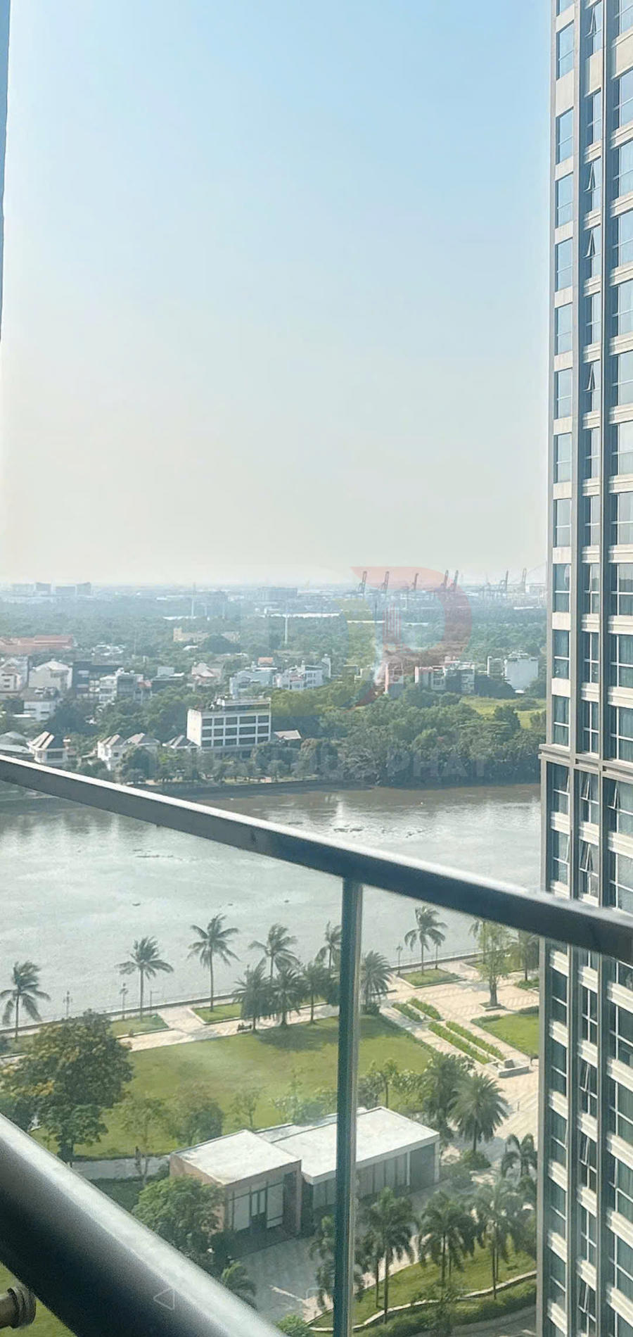 Bán căn hộ ba phòng ngủ Park 2 Vinhomes Central Park diện tích 115,4 mét vuông giá 14,9 tỷ đồng