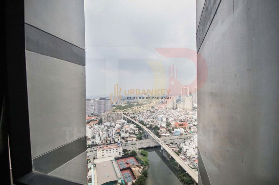 Cho thuê căn hộ Aqua 3 Vinhomes Golden River 90 mét vuông, 2 phòng ngủ, giá 40 triệu đồng