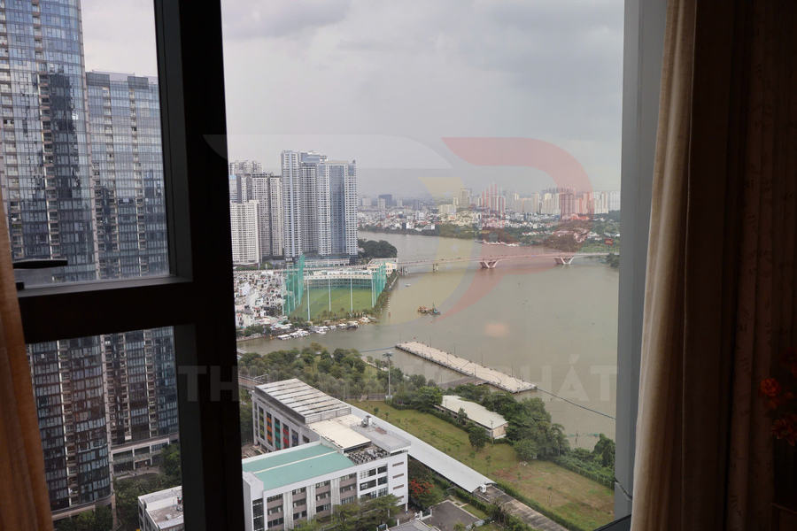 Thuê căn hộ hai phòng ngủ Grand Marina Sài Gòn tòa Sea, diện tích từ 80 đến 100 mét vuông, giá 100 triệu đồng mỗi tháng