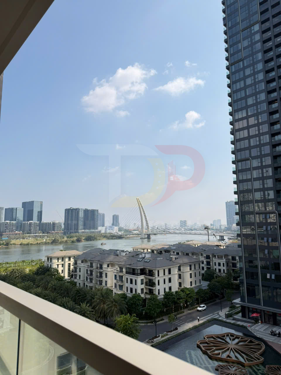 Cho thuê căn hộ một phòng ngủ Grand Marina Sài Gòn 60 mét vuông view sông, nội thất mới, giá 42 triệu đồng