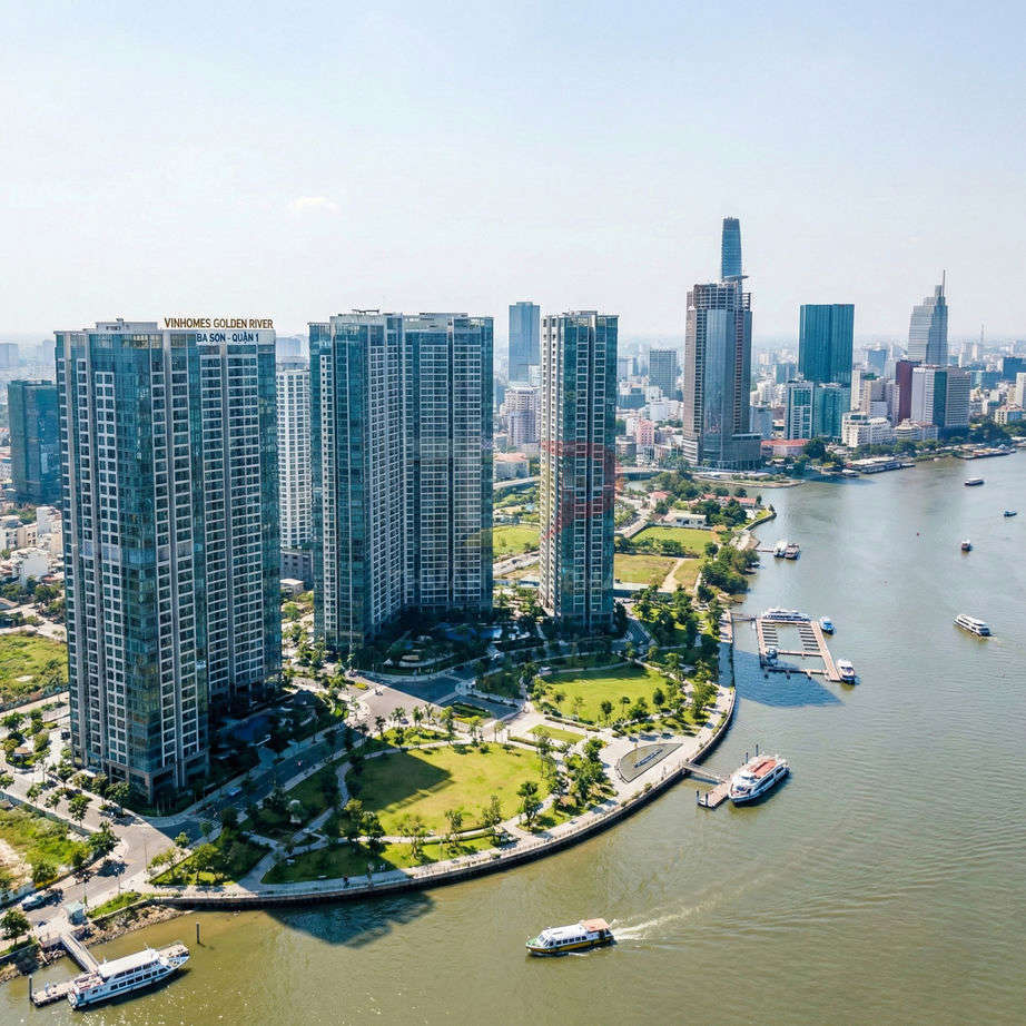 Căn hộ Vinhomes Golden River ven sông Sài Gòn với công viên xanh và bến thuyền hiện đại